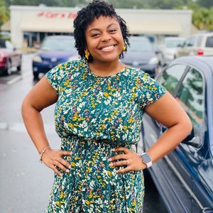 Meet your Posher, Synthia